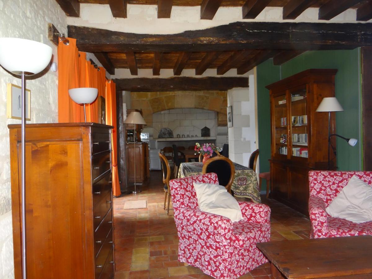 Gite Du Manoir Des Roches Saires Buitenkant foto