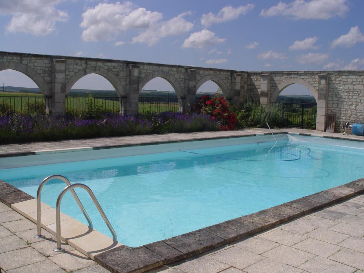 Gite Du Manoir Des Roches Saires Buitenkant foto